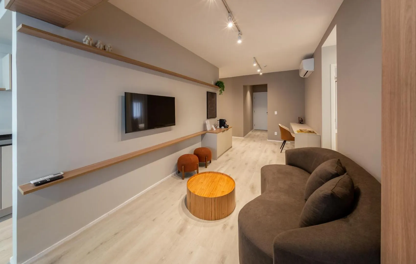 Charlie Contemporaneo Jardins Essential Appartement São Paulo Brazilië